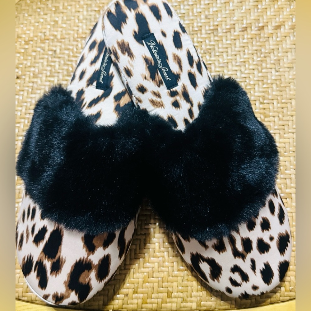Victoria’s Secret bedroom slippers